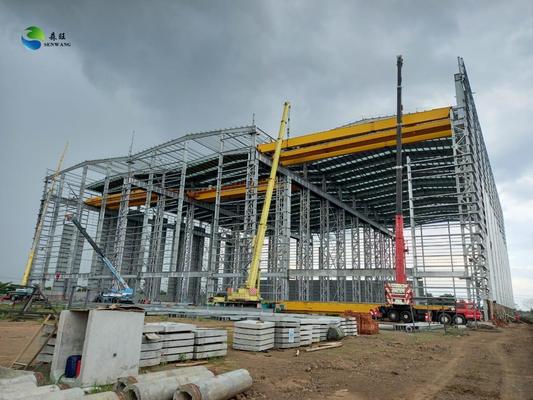 Γυάλινη Wool Sandwich Panel Steel Structure Warehouse Κατασκευασμένη με ειδικά πρότυπα ανεμοφόρτωσης με εξαιρετικά αδιάβροχο σχεδιασμό