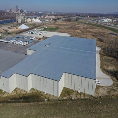 Q355B Raw Steel Material Steel Structure Warehouse with Long-span Grid Structure and Anti-corrosion Paint Coating